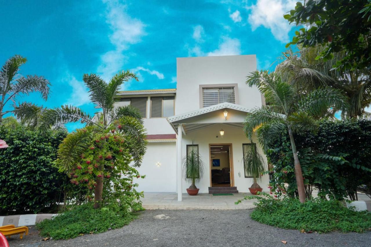 纳西克White Coco House 4Bhk别墅 外观 照片